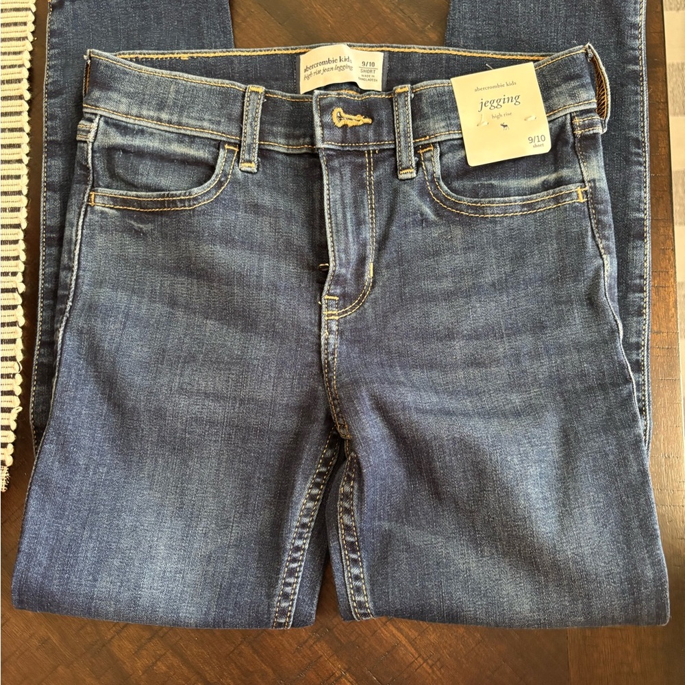 Abercrombie & Fitch Girl’s Blue Jeggings